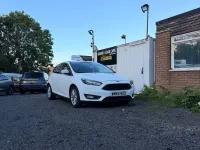 Used Ford Focus Zetec 125 HP (91 kW) 2014 White Hatchback