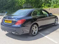 Usado Mercedes C220 AMG line 2018 Azul Berlina
