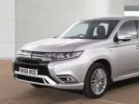 Used Mitsubishi Outlander P-HEV 206 HP (151 kW) 2018 Silver SUV