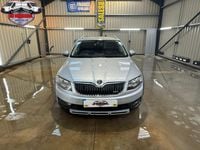 Used Skoda Octavia Scout 4x4 140 HP (102 kW) 2015 Silver Estate