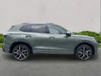 Used VW Tiguan R-line 272 HP (200 kW) 2025 Green SUV