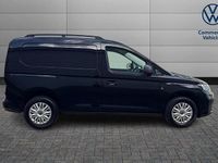 Usado VW Caddy 101 HP (74 kW) 2025 Preto Monovolume