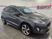 Begagnad Ford Fiesta Active 2020 Grå Halvkombi