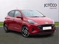 Used Hyundai i10 Premium 65 HP (47 kW) 2023 Red Hatchback