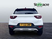 Used Kia Stonic 118 HP (86 kW) 2022 White SUV