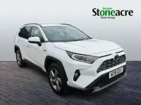 Used Toyota RAV4 218 HP (160 kW) 2019 White SUV