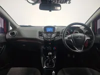 Used Ford Fiesta Zetec 82 HP (60 kW) 2016 Red Hatchback