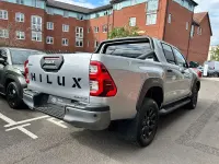 Gebraucht Toyota HiLux 204 PS (150 kW) 2025 Silber Pickup
