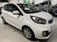 Used Kia Picanto 68 HP (50 kW) 2012 White Hatchback