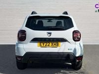 Used Dacia Duster Essentiel 99 HP (72 kW) 2022 White SUV