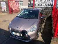 Used Peugeot 208 Allure 92 HP (67 kW) 2015 Pink Hatchback