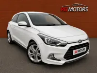 Used Hyundai i20 Sport 84 HP (61 kW) 2015 White Coupe