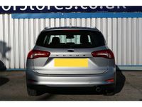 Begagnad Ford Focus Zetec 95 HK (69 kW) 2025 Silver Kombi
