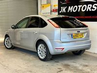 used Ford Focus 1.8 Zetec 5dr