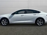 Second-hand Vauxhall Insignia Sport 122 CP (89 kW) 2020 Alb Hatchback