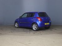 Usado Suzuki Swift GLX 101 HP (74 kW) 2006 Azul Citadino