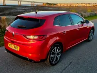 Used Renault Mégane Dynamique 110 HP (80 kW) 2017 Red Hatchback