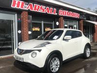 Used Nissan Juke Acenta Premium 110 HP (80 kW) 2015 White SUV