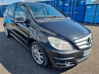 Usado Mercedes B200 2010 Preto Monovolume