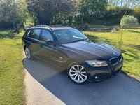 Used BMW 318 143 HP (105 kW) 2009 Black Estate