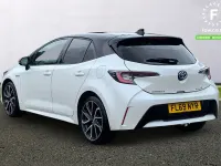 Usado Toyota Corolla 122 HP (89 kW) 2019 Branco Citadino
