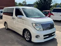 Used Nissan Elgrand 2007 White MPV