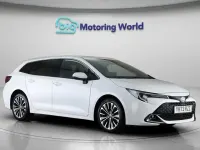 Used Toyota Corolla Design 140 HP (102 kW) 2023 White Estate