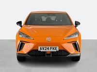Begagnad MG MG4 EV Trophy 319 kW (435 HK) 2024 Orange Halvkombi