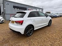 Used Audi A1 Sportback Black Edition 150 HP (110 kW) 2016 White Hatchback