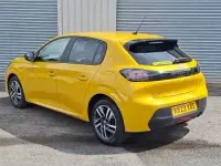 Used Peugeot 208 Active+ 100 HP (73 kW) 2023 Yellow Hatchback