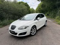 Used Seat Leon Ecomotive 105 HP (77 kW) 2010 White Hatchback