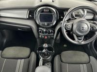 Used Mini Cooper Hatch 134 HP (98 kW) 2019 White Hatchback