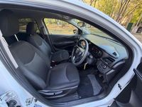 Second-hand Vauxhall Viva 75 CP (55 kW) 2017 Alb Hatchback