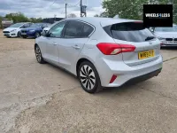 Used Ford Focus Zetec 100 HP (73 kW) 2019 Silver Hatchback