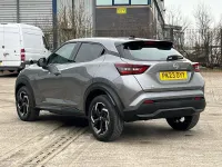 Używany Nissan Juke N-Connecta 114 KM (83 kW) 2023 Szary SUV