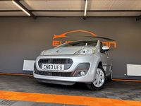 Gebraucht Peugeot 107 Active 68 PS (50 kW) 2013 Silber Kleinwagen