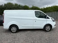 Used Ford Transit Custom Limited 130 HP (95 kW) 2022 White Van