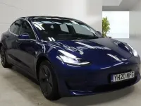 Usado Tesla Model 3 Standard Range 239 kW (325 HP) 2020 Azul Sedan