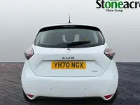 Used Renault Zoe Iconic 80 kW (109 HP) 2020 White Hatchback