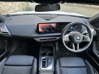 Begagnad BMW 120 M Sport 2025 Vit Halvkombi