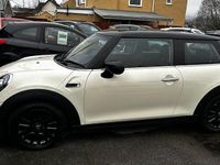 Begagnad Mini Cooper Classic 136 HK (100 kW) 2021 Halvkombi