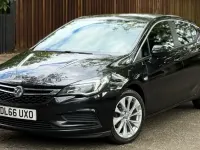 Used Vauxhall Astra Design Edition 125 HP (91 kW) 2016 Black Hatchback