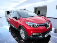 Used Renault Captur Dynamique 90 HP (66 kW) 2016 Red/black SUV
