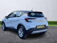 Second-hand Renault Captur Play 100 CP (73 kW) 2020 Alb SUV