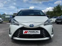 Used Toyota Yaris Hybrid 2019 White/black Hatchback