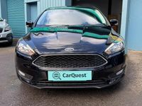 Usado Ford Focus Zetec 120 CV (88 kW) 2016 Negro Utilitario