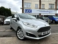 Used Ford Fiesta Titanium 100 HP (73 kW) 2016 Silver Hatchback