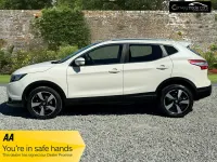 Used Nissan Qashqai N-Connecta 110 HP (80 kW) 2016 White SUV
