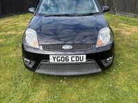 Usado Ford Fiesta ST 150 CV (110 kW) 2006 Negro Utilitario