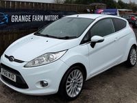 Used Ford Fiesta Titanium 96 HP (70 kW) 2011 White Hatchback